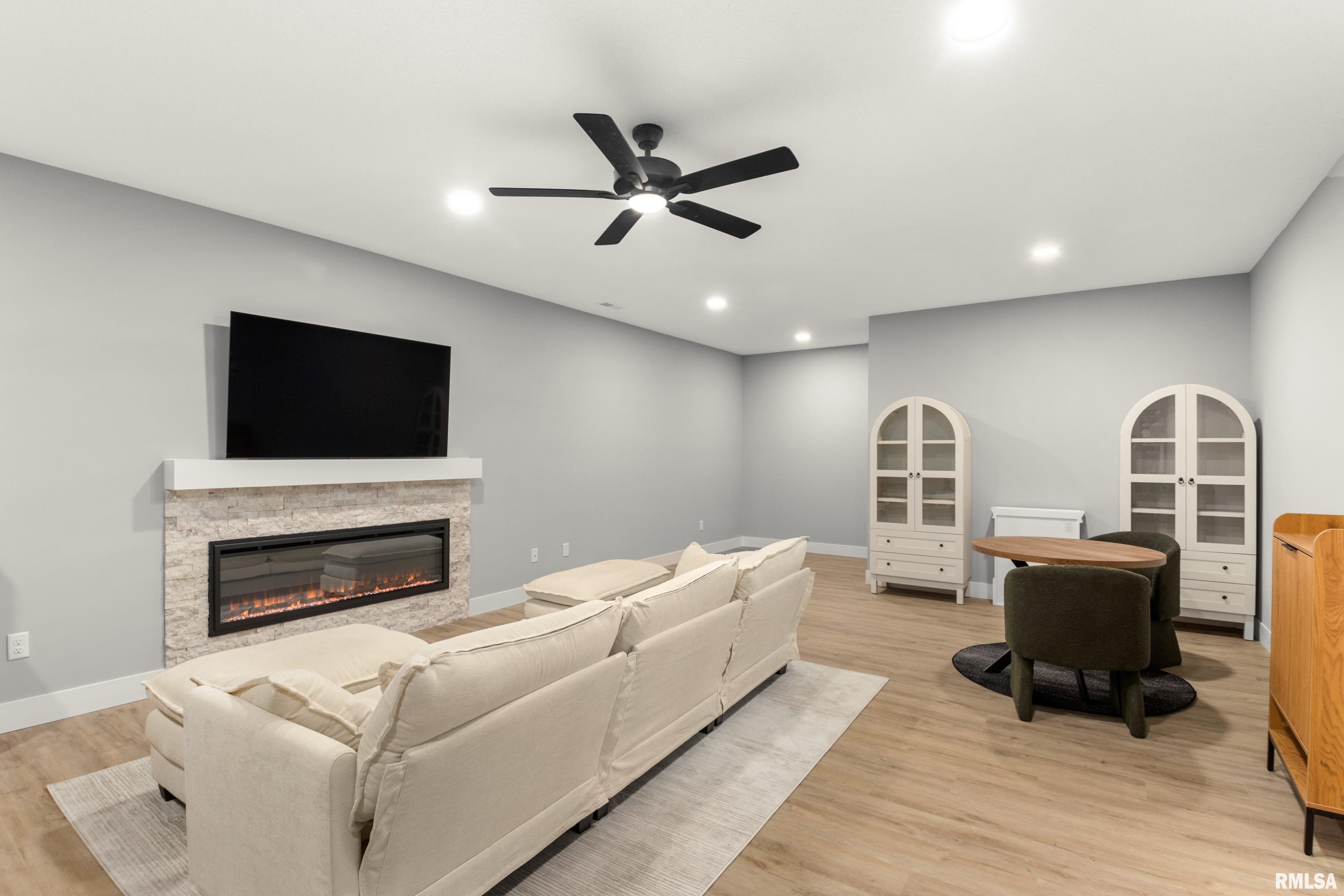 1700 Rustic Oak Drive Washington, IL 61571 - Photo 25 of 46