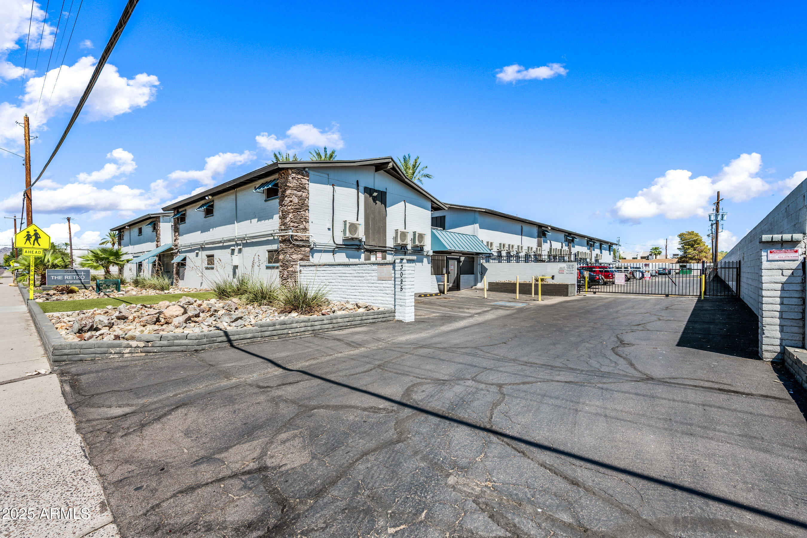 3025 North 32nd Street, Unit 41 Phoenix, AZ 85018 - Photo 13 of 43 3-3025N32ndS-The Retro-ocupix-v2-9-9