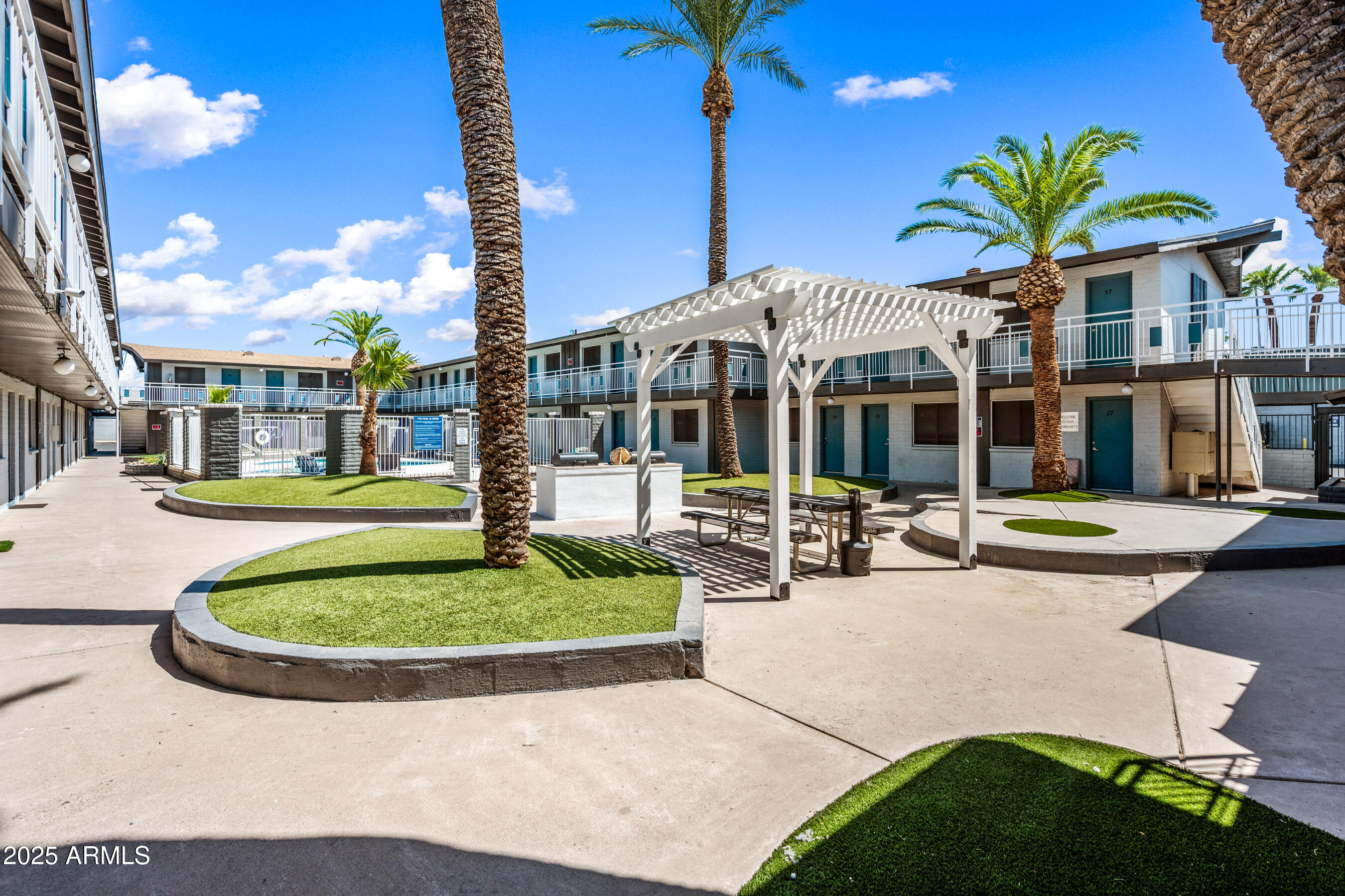 3025 North 32nd Street, Unit 41 Phoenix, AZ 85018 - Photo 26 of 43 16-3025N32ndS-The Retro-ocupix-v2-9-9