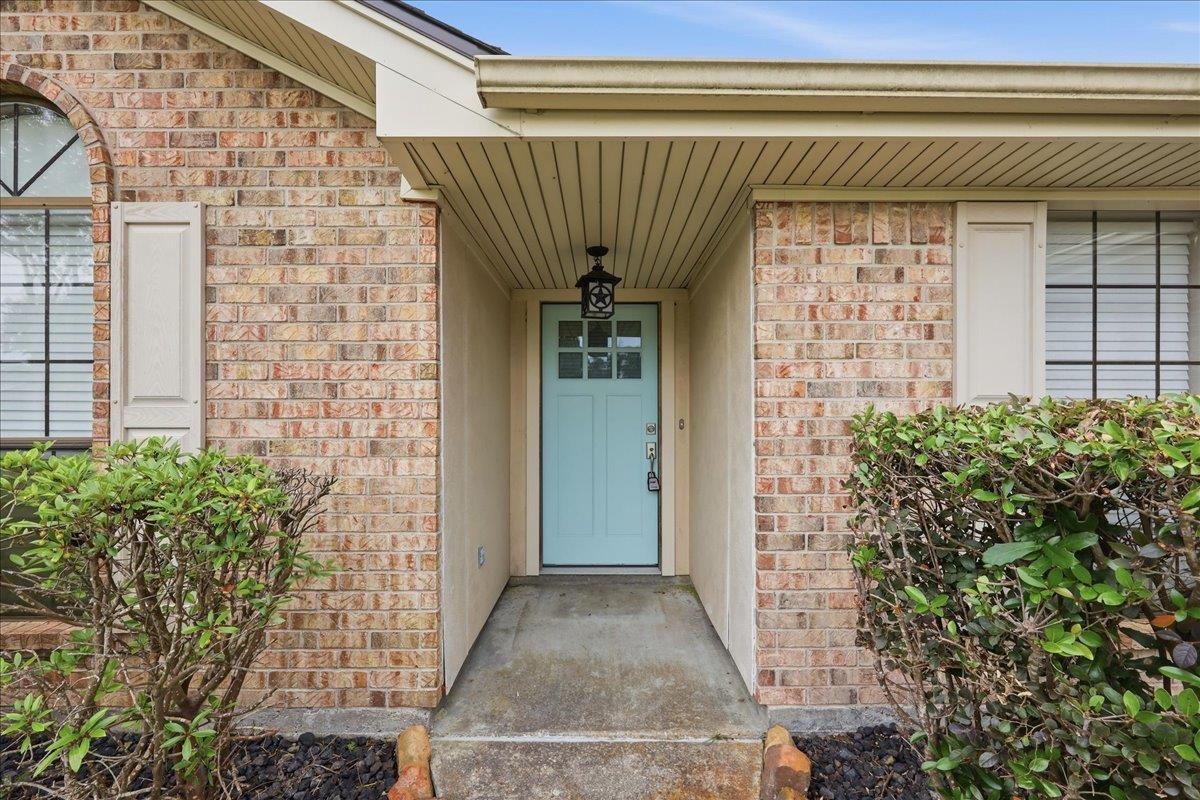 2431 Postoak Lane Groves, TX 77619 - Photo 2 of 22