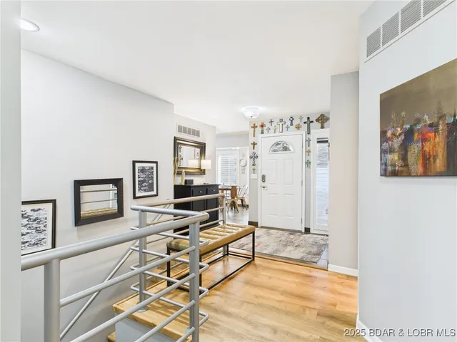 $1,349,000 | 637 Castle Garden Road, Sunrise Beach, MO 65079