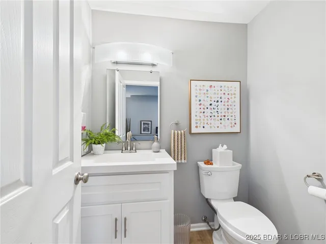 $1,349,000 | 637 Castle Garden Road, Sunrise Beach, MO 65079