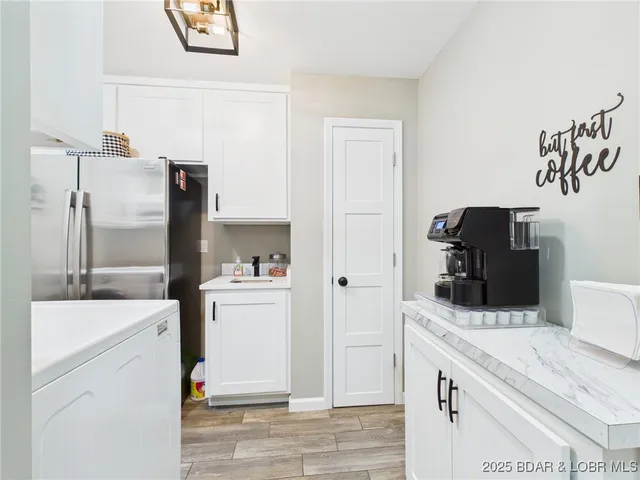 $1,349,000 | 637 Castle Garden Road, Sunrise Beach, MO 65079