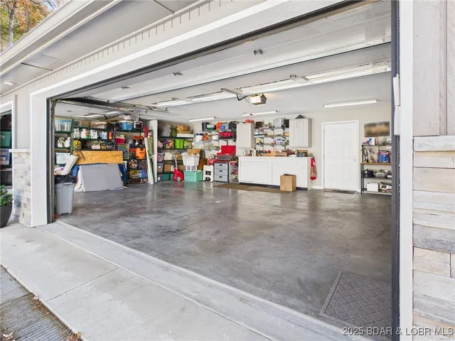 $1,349,000 | 637 Castle Garden Road, Sunrise Beach, MO 65079