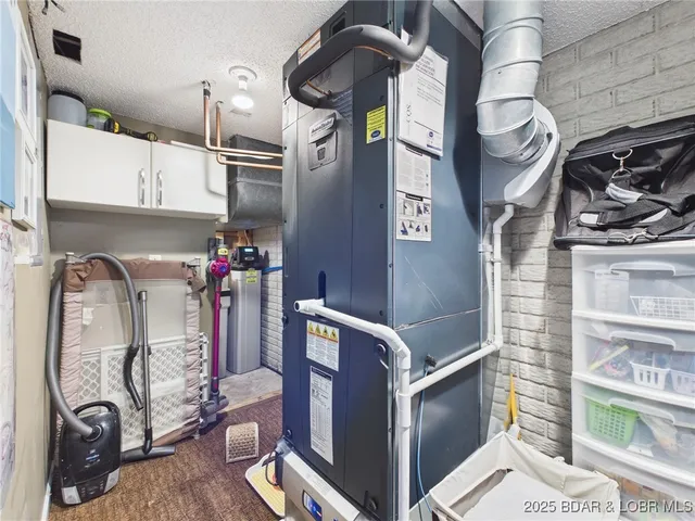 $1,349,000 | 637 Castle Garden Road, Sunrise Beach, MO 65079