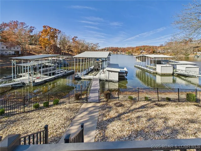 $1,349,000 | 637 Castle Garden Road, Sunrise Beach, MO 65079