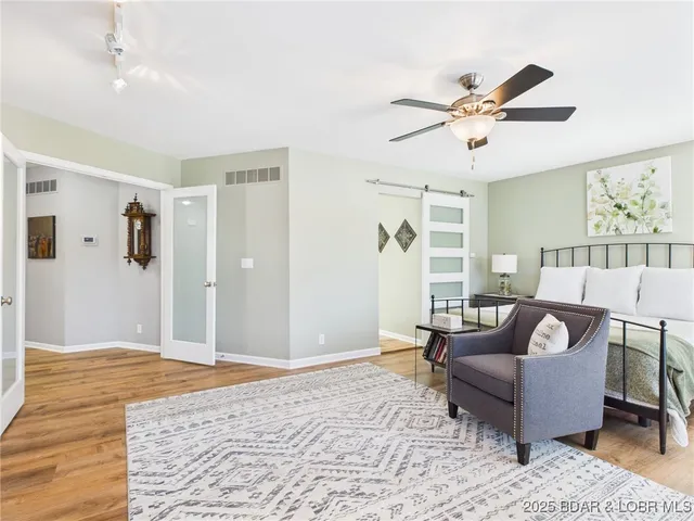 $1,349,000 | 637 Castle Garden Road, Sunrise Beach, MO 65079