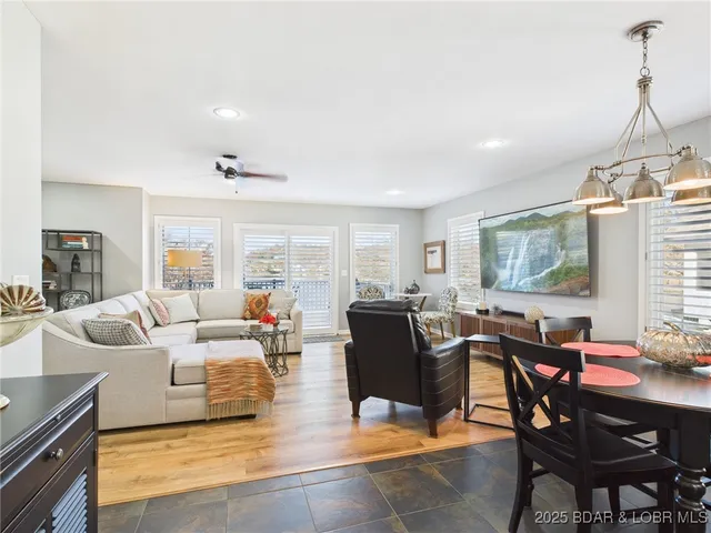 $1,349,000 | 637 Castle Garden Road, Sunrise Beach, MO 65079