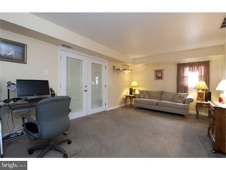1 Ardmore Road Newark, DE 19713 - Photo 14 of 18 Family Room