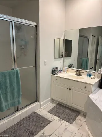 $2,950 | 1270 Shady Rest Lane, Unit 403, Naples, FL 34103