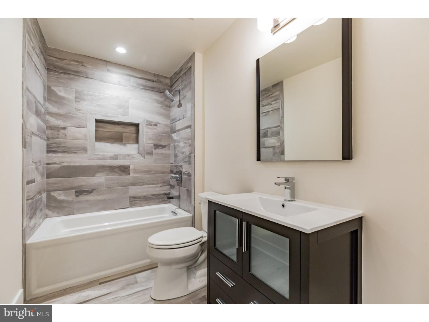 963 Shackamaxon Street, Unit 4 Philadelphia, PA 19125 - Photo 9 of 13