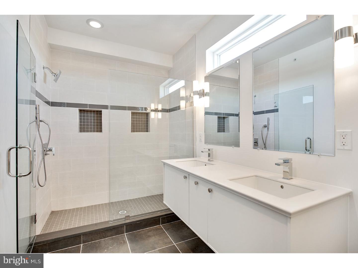 963 Shackamaxon Street, Unit 4 Philadelphia, PA 19125 - Photo 10 of 13