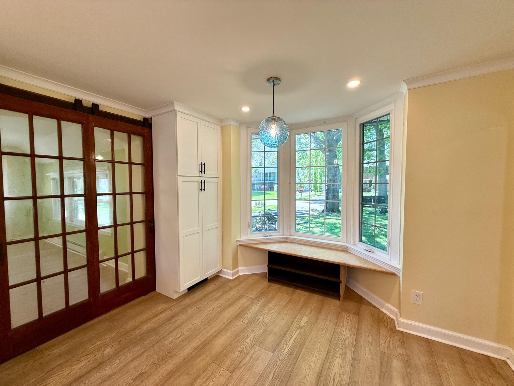 418 East Country Club Lane Wallingford, PA 19086 - Photo 25 of 59 Kitchen bay window