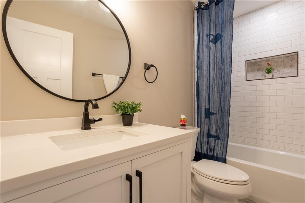 12387 Charing Cross Road Carmel, IN 46033 - Photo 30 of 38 Gallery Image 30