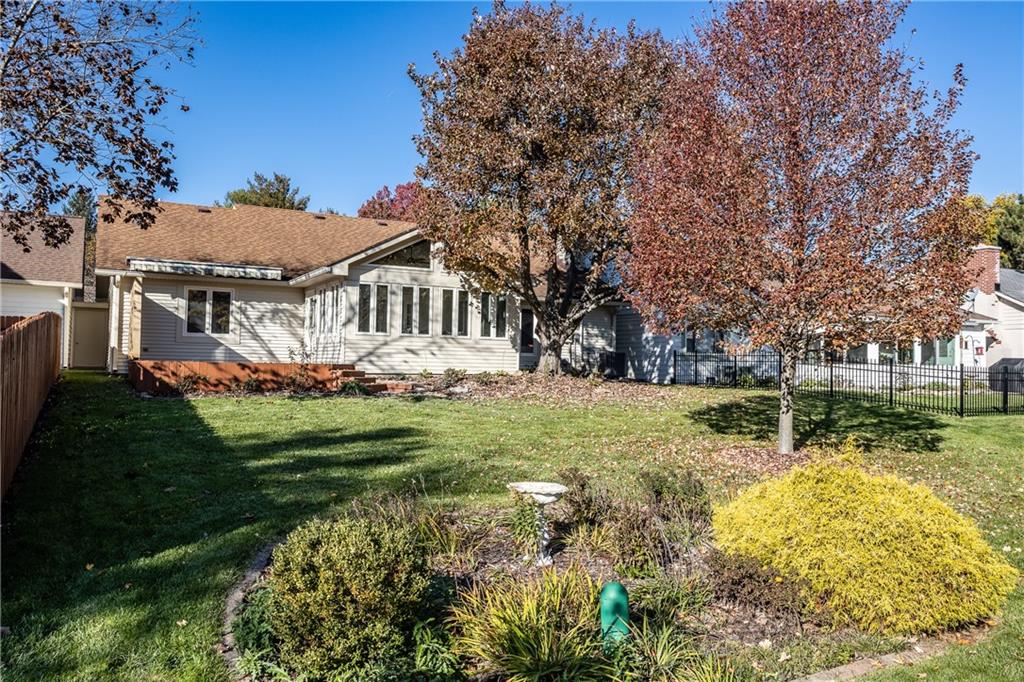 12387 Charing Cross Road Carmel, IN 46033 - Photo 37 of 38 Gallery Image 37