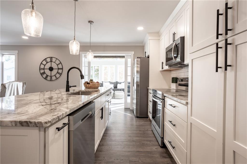 12387 Charing Cross Road Carmel, IN 46033 - Photo 10 of 38 Gallery Image 10