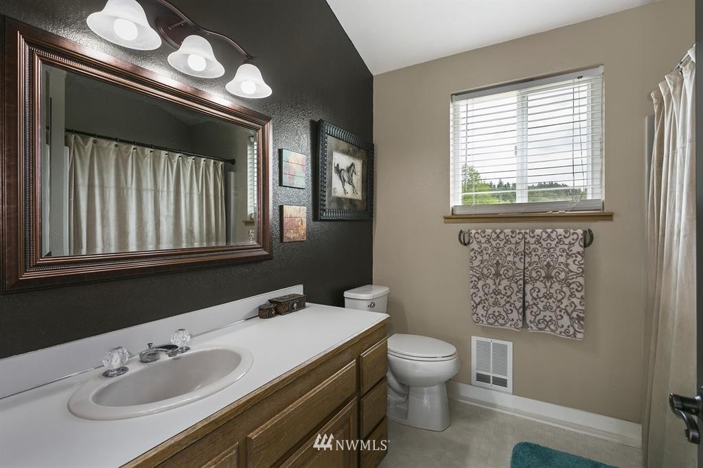 6178 Southeast Sedgwick Road Port Orchard, WA 98367 - Photo 18 of 25 Gallery Image 18