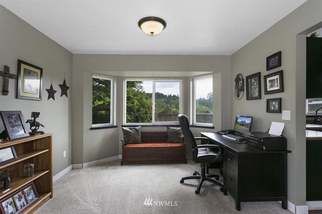6178 Southeast Sedgwick Road Port Orchard, WA 98367 - Photo 6 of 25 Gallery Image 6