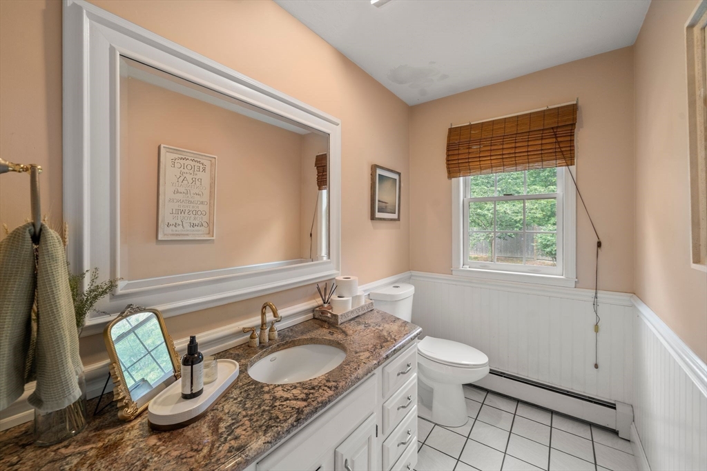 103 Wapping Road Kingston, MA 02364 - Photo 12 of 42