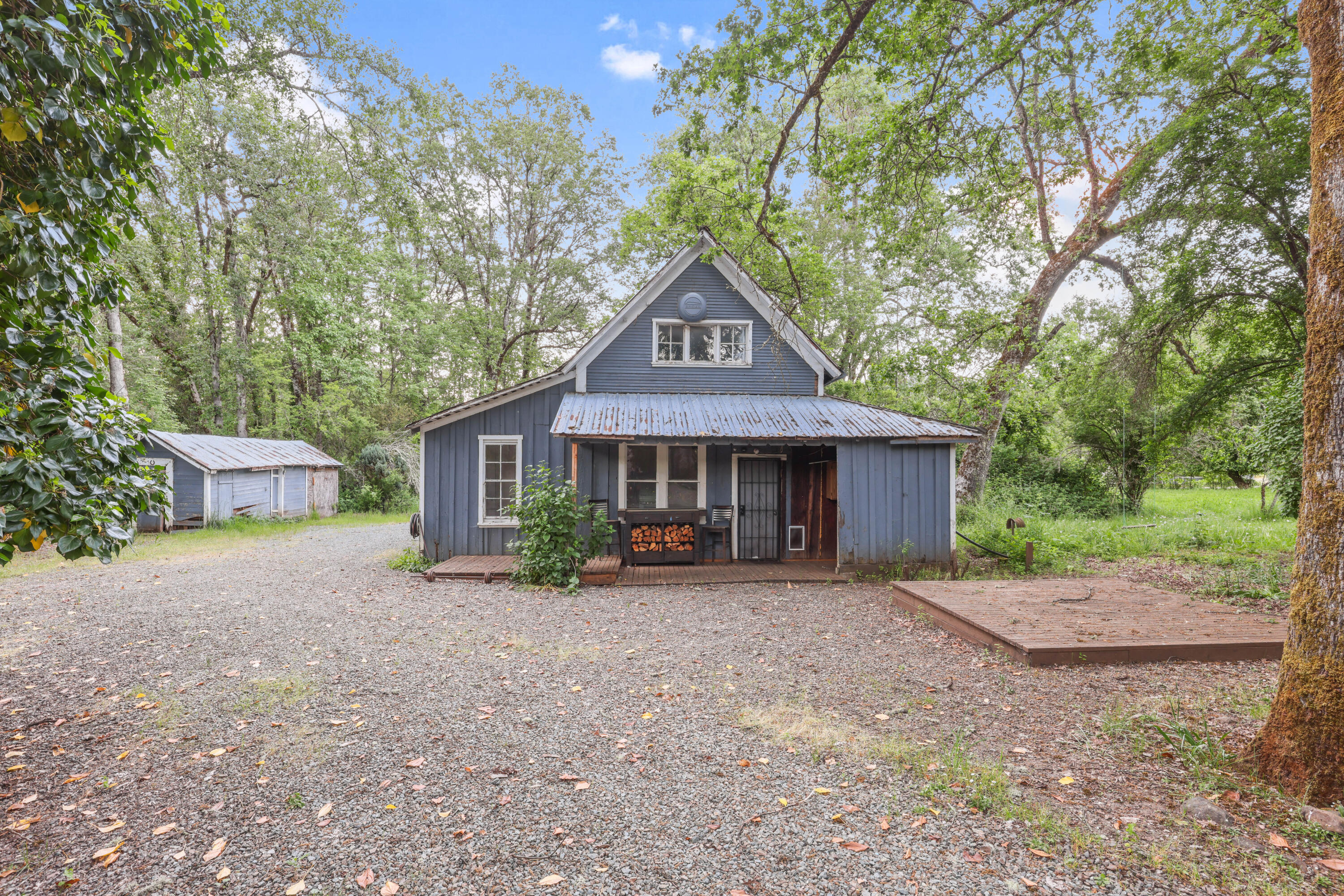 441 Tunnel Road Glendale, OR 97442 - Photo 1 of 29 EP1A2957