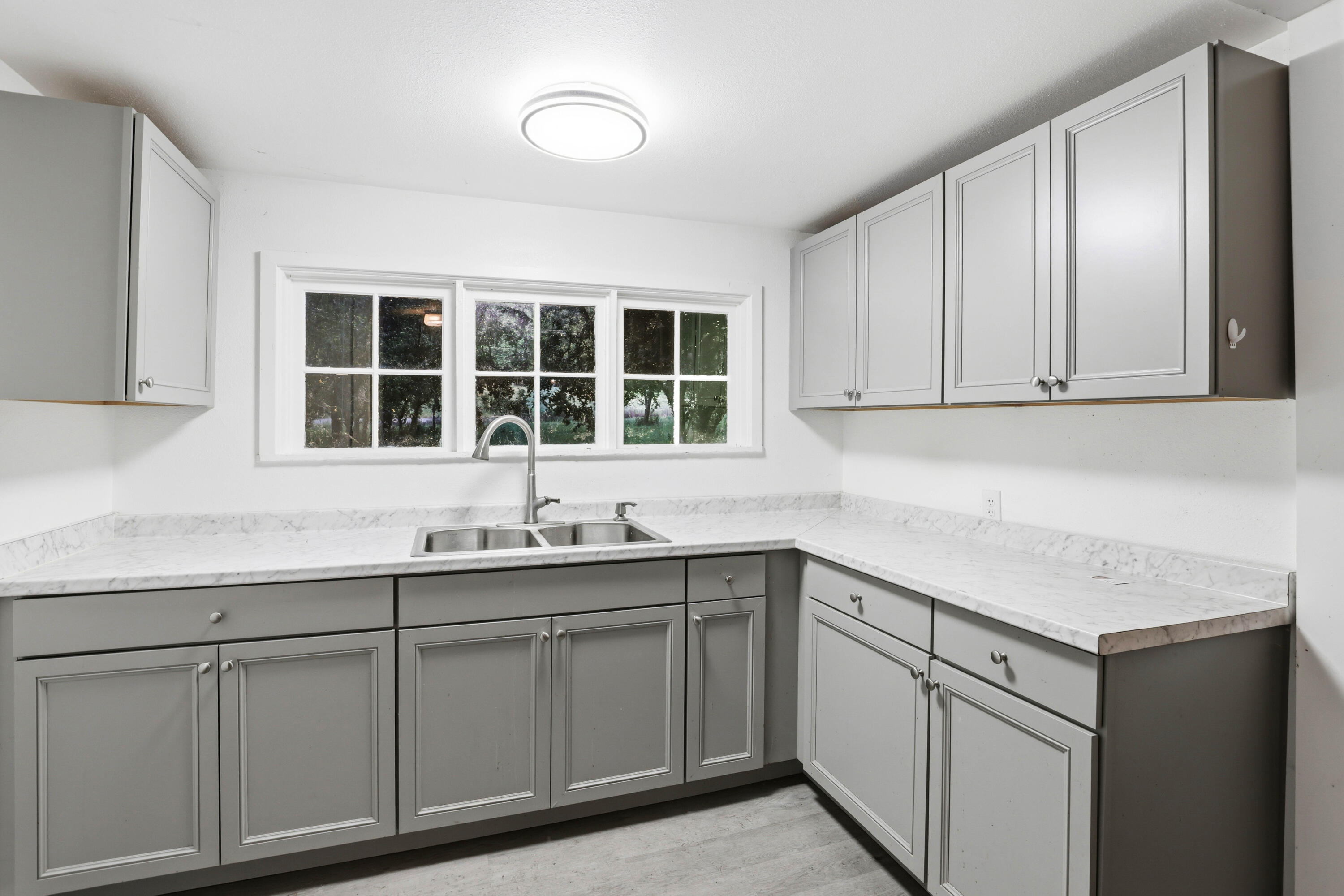 441 Tunnel Road Glendale, OR 97442 - Photo 23 of 29 EP1A3014