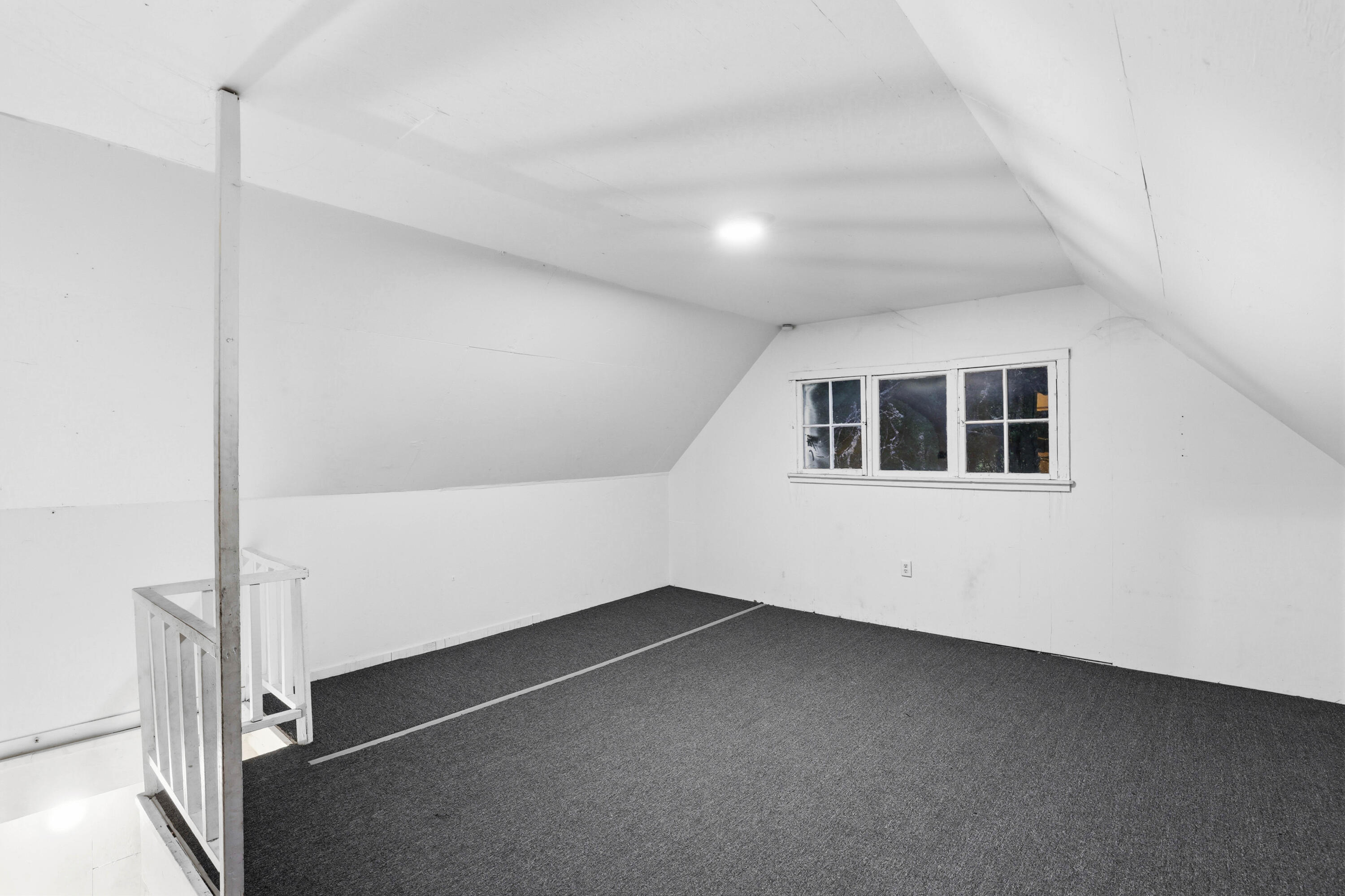 441 Tunnel Road Glendale, OR 97442 - Photo 26 of 29 EP1A3023