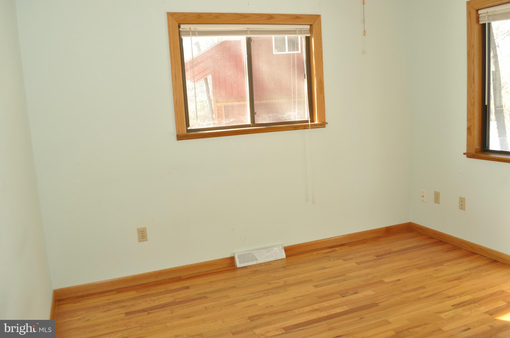 2710 Lookout Road Haymarket, VA 20169 - Photo 14 of 30 Main Level Bedroom