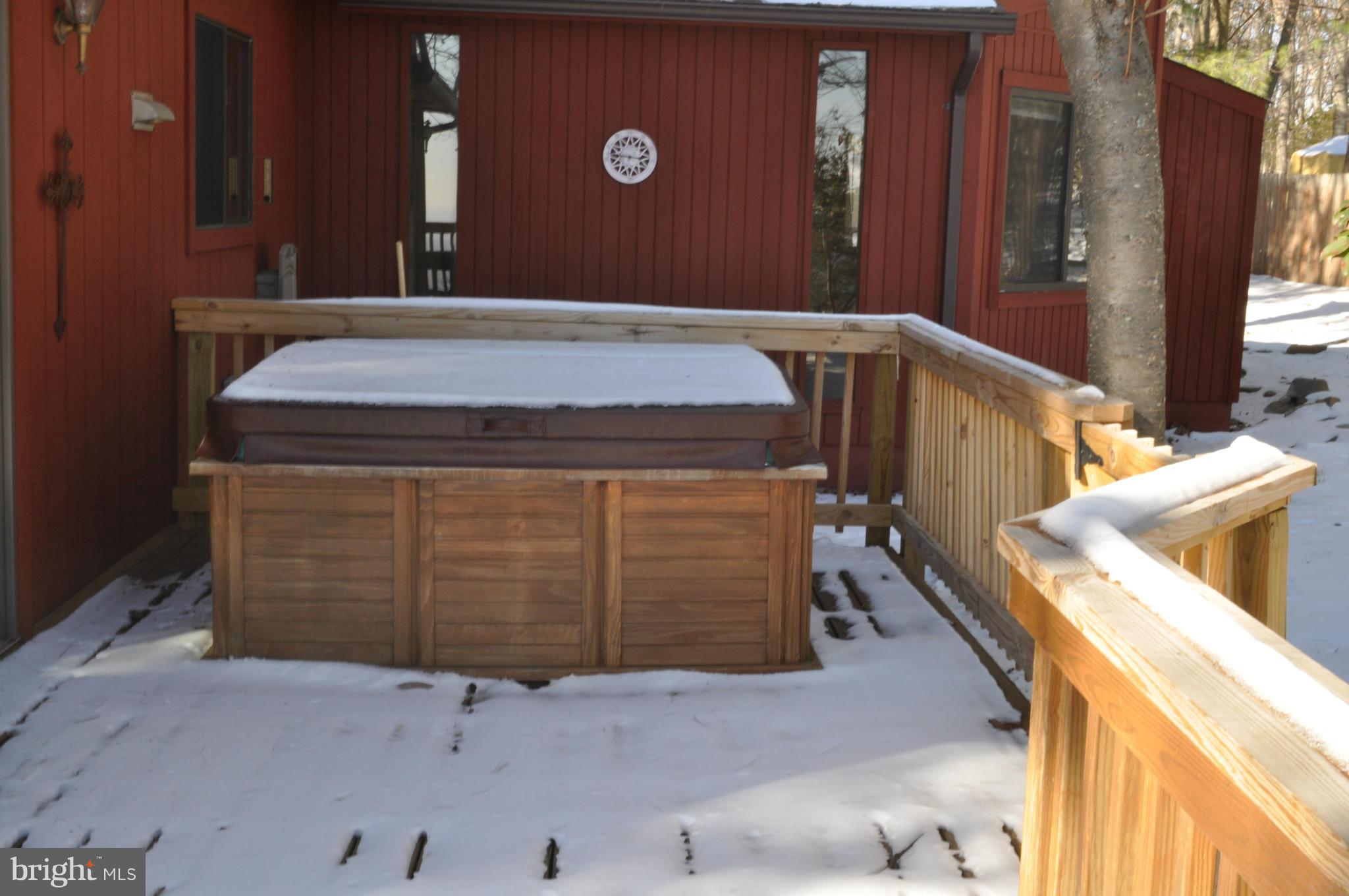 2710 Lookout Road Haymarket, VA 20169 - Photo 21 of 30 Working Hot Tub