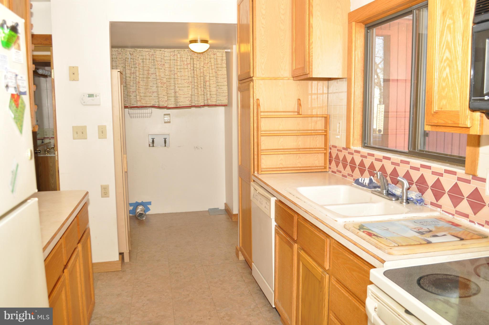 2710 Lookout Road Haymarket, VA 20169 - Photo 8 of 30 Kitchen