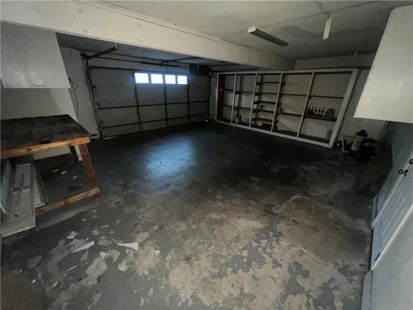 $1,895 | 97 Lake Shore Drive, Corpus Christi, TX 78413