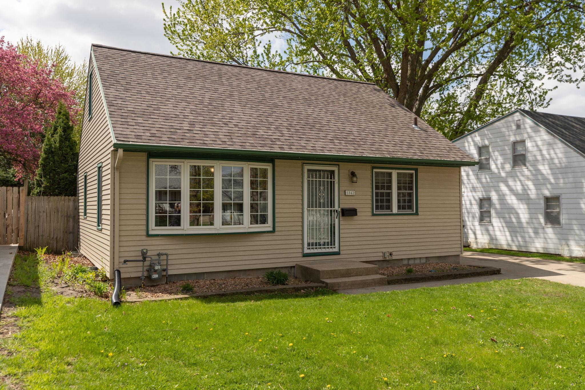 1842 17 1/2 Street Northwest Rochester, MN 55901 - Photo 2 of 35