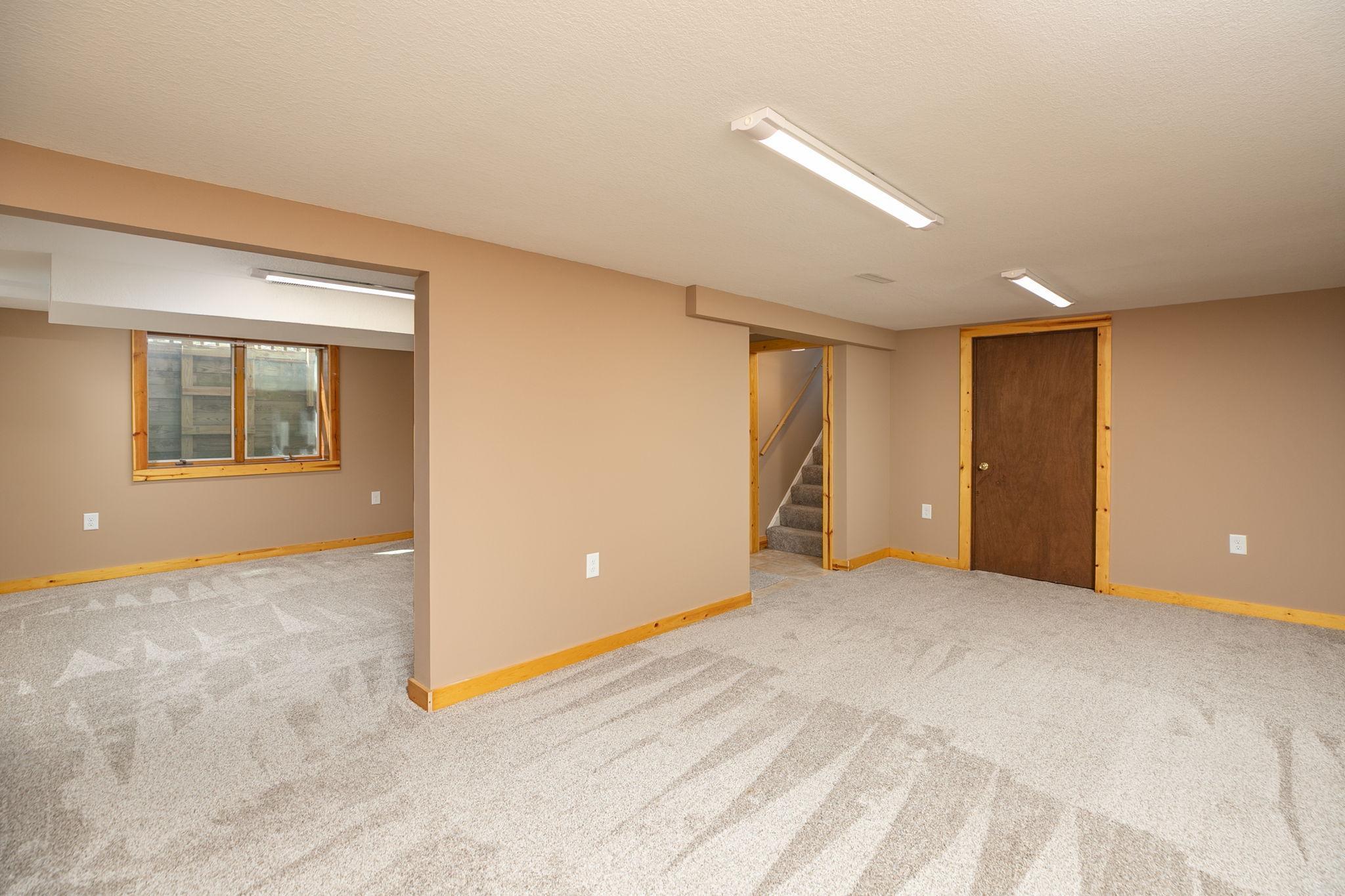 1842 17 1/2 Street Northwest Rochester, MN 55901 - Photo 22 of 35