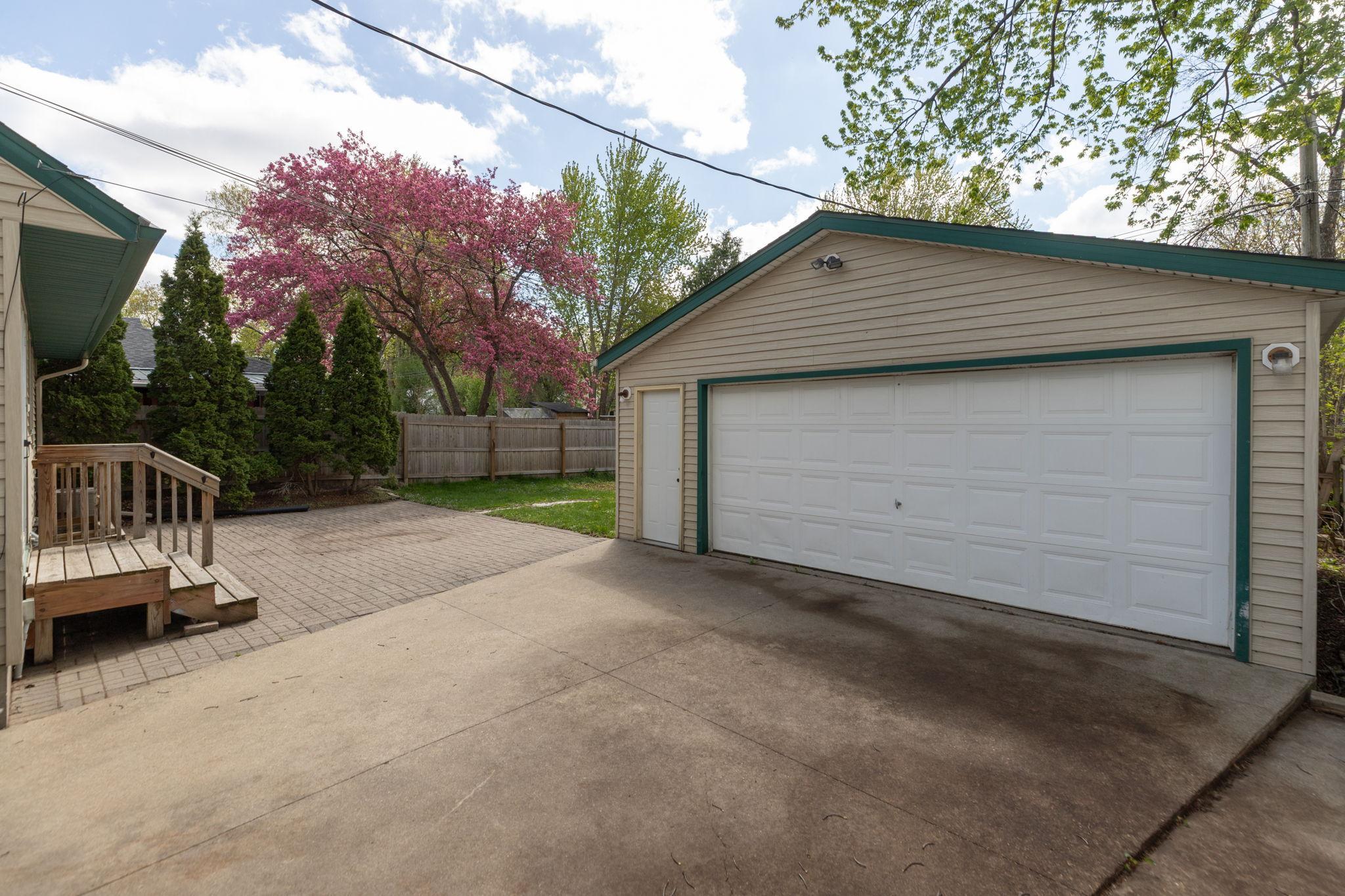 1842 17 1/2 Street Northwest Rochester, MN 55901 - Photo 28 of 35