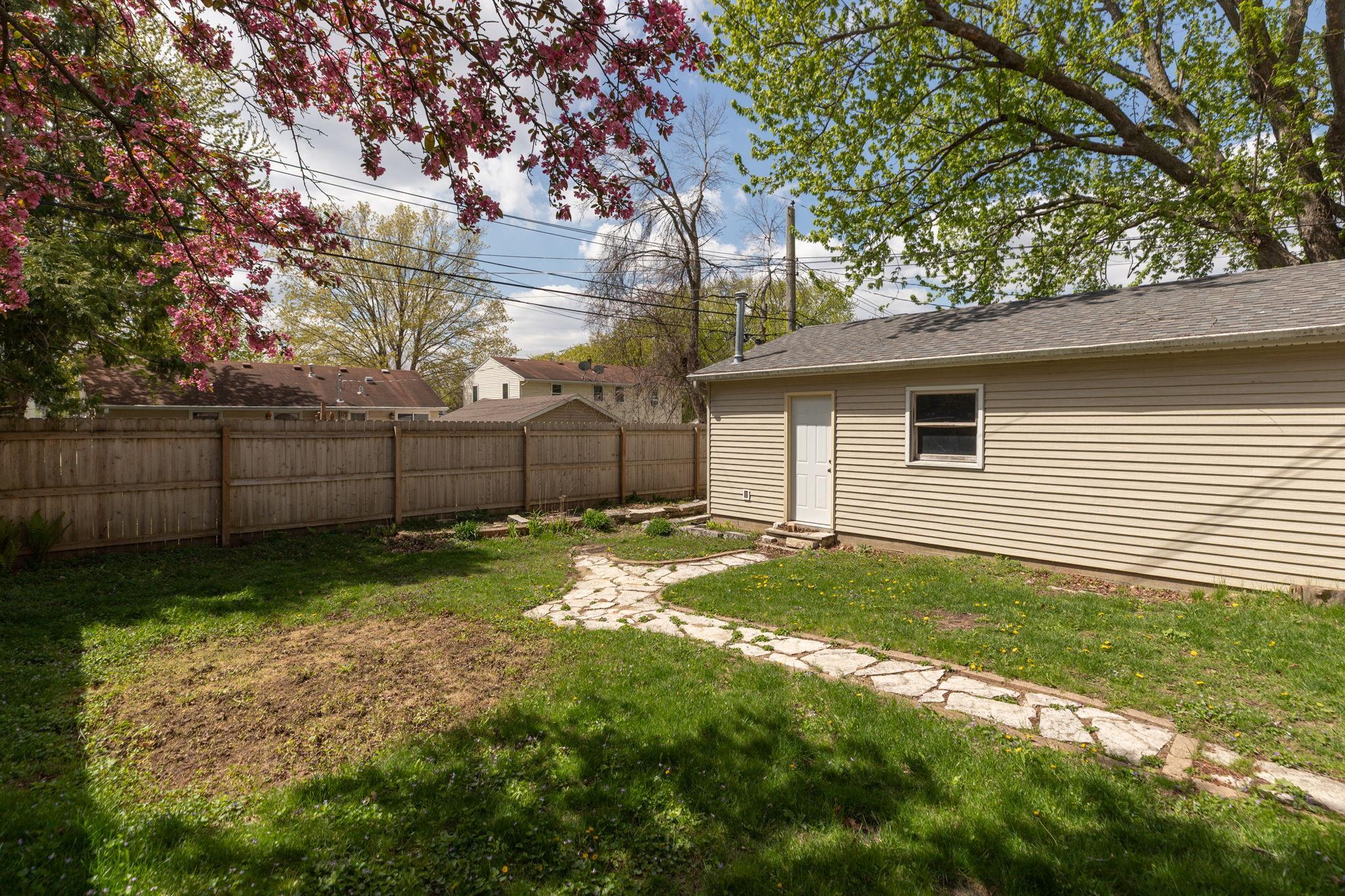 1842 17 1/2 Street Northwest Rochester, MN 55901 - Photo 33 of 35
