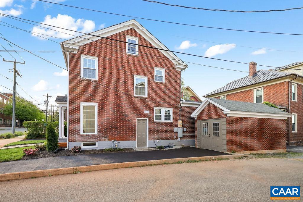 809 East Jefferson Street Charlottesville, VA 22902 - Photo 5 of 50