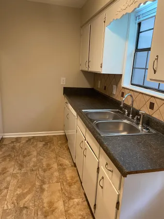 $1,200 | 5367 Dawn Court, Unit B, Tallahassee, FL 32303