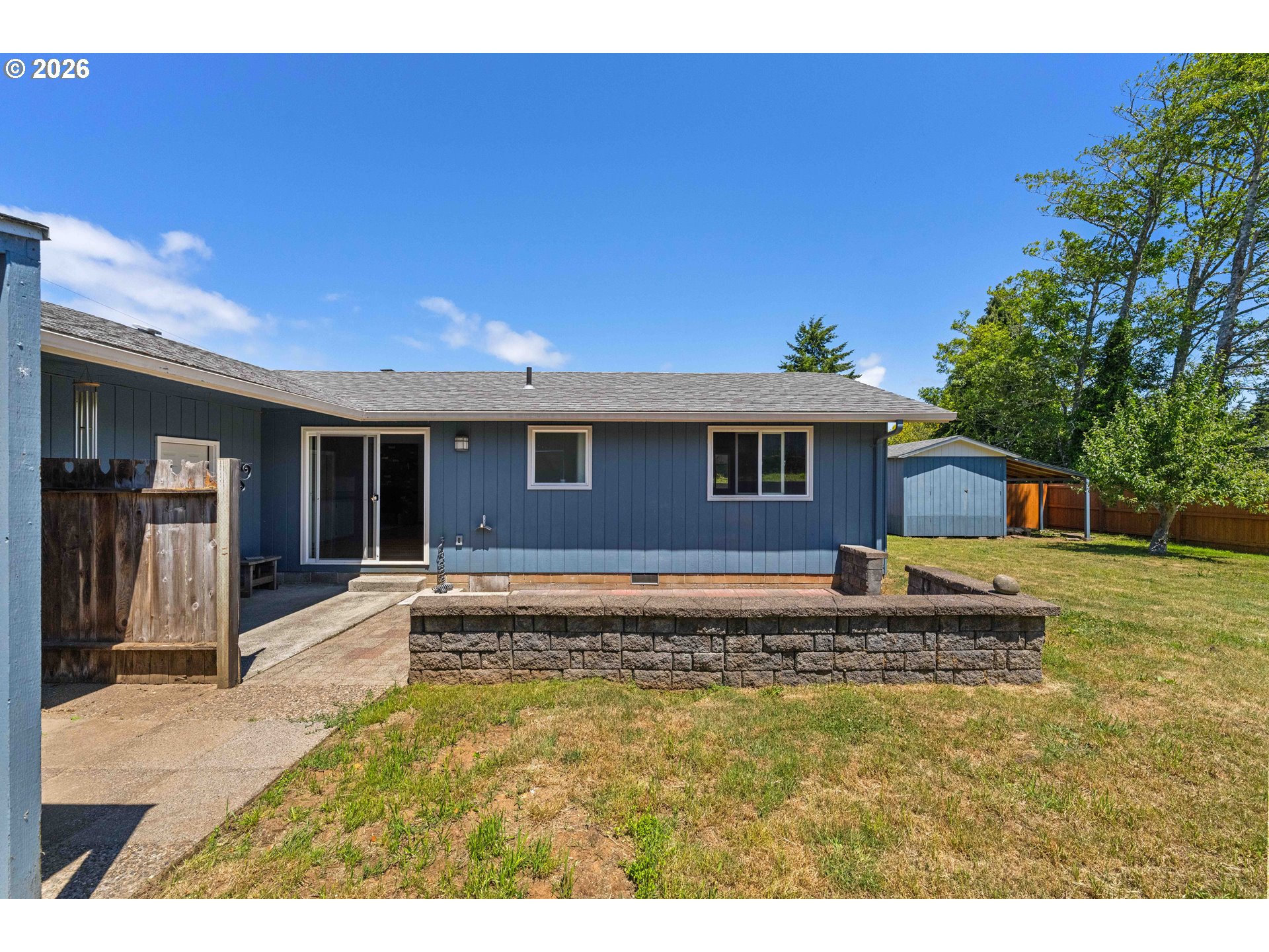 2449 Oak Street North Bend, OR 97459 - Photo 26 of 35
