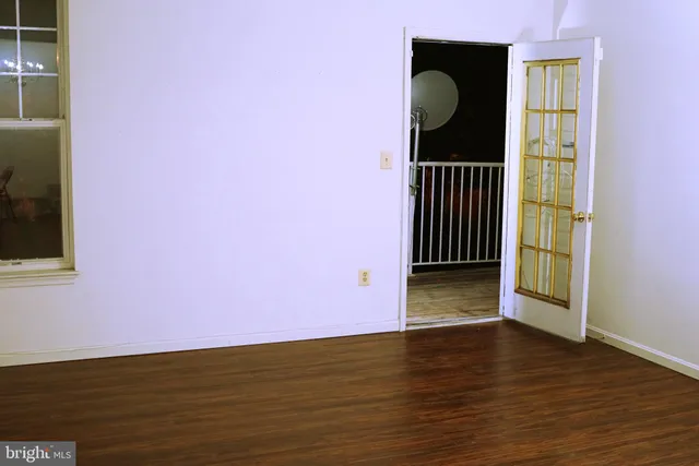 $218,000 | 7115 Sandown Circle, Unit 202, Windsor Mill, MD 21244