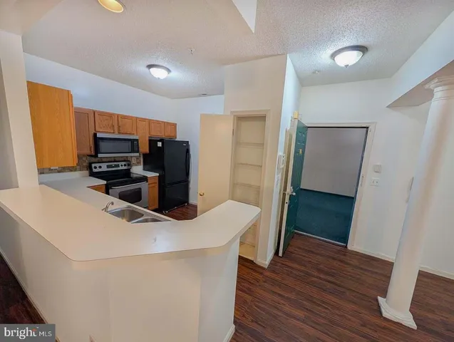 $210,000 | 7115 Sandown Circle, Unit 202, Windsor Mill, MD 21244