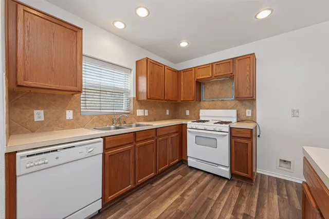 $275,000 | 2219 Mountain Ranch Drive, Houston, TX 77049