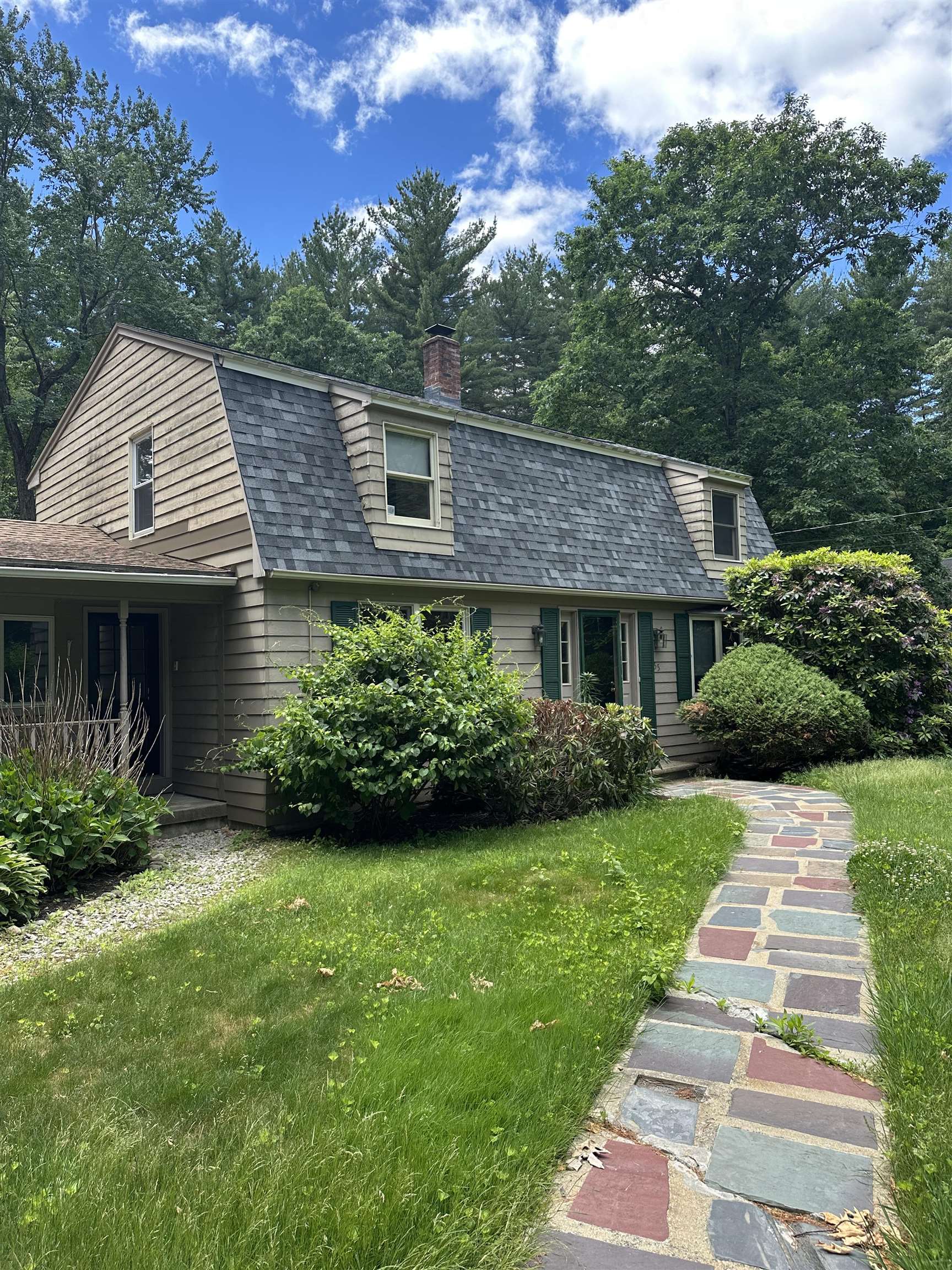 55 Thornton Road West Merrimack, NH 03054 - Photo 1 of 10