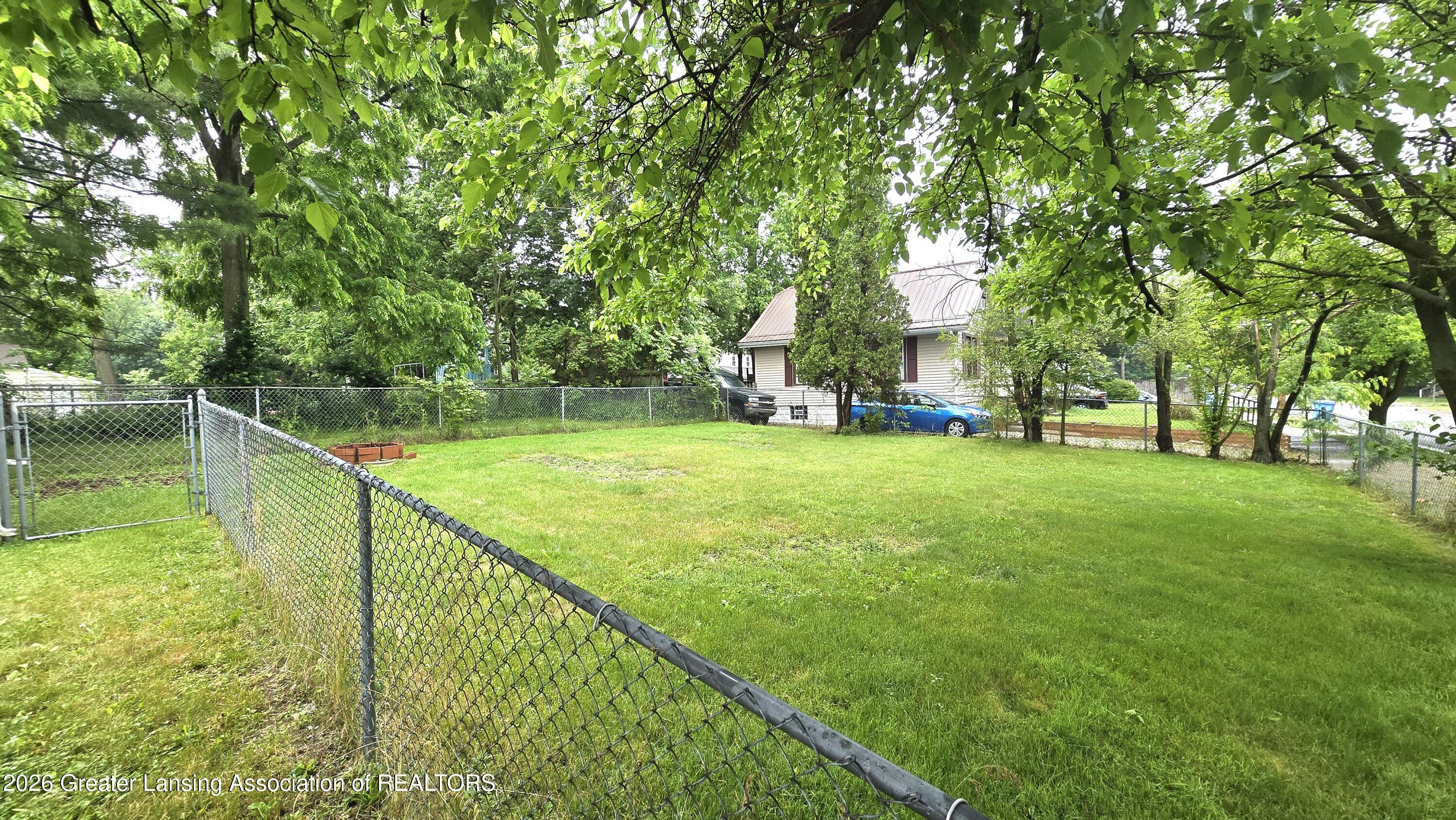 1220 Whyte Street Lansing, MI 48906 - Photo 4 of 22 20260609_095850