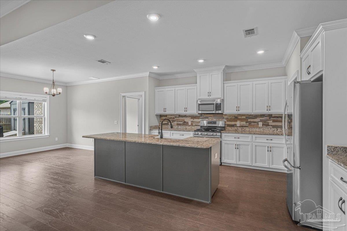 1555 Cadence Loop Cantonment, FL 32533 - Photo 4 of 54