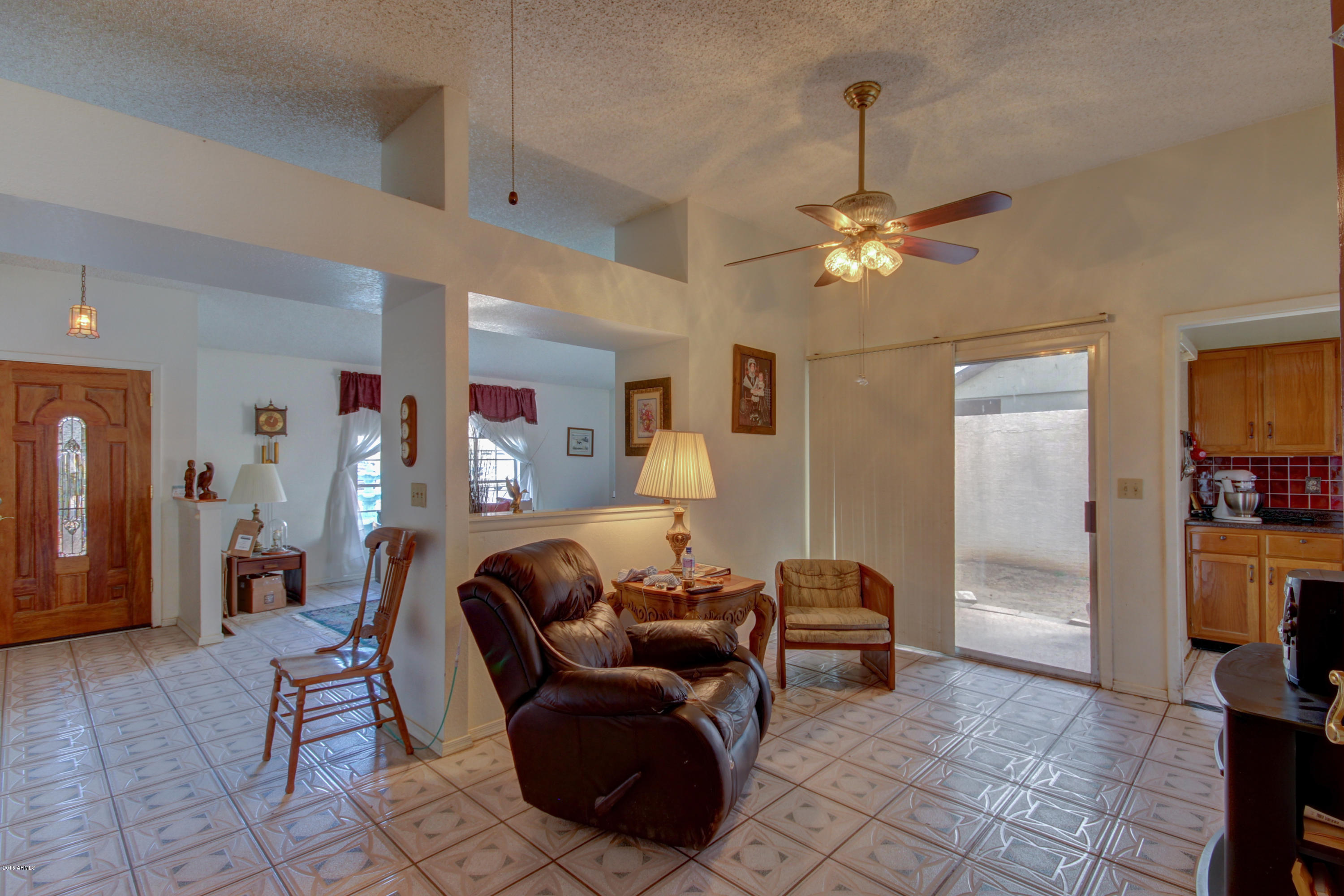 7113 West Ocotillo Road Glendale, AZ 85303 - Photo 9 of 35 7113 West Ocotillo (9)