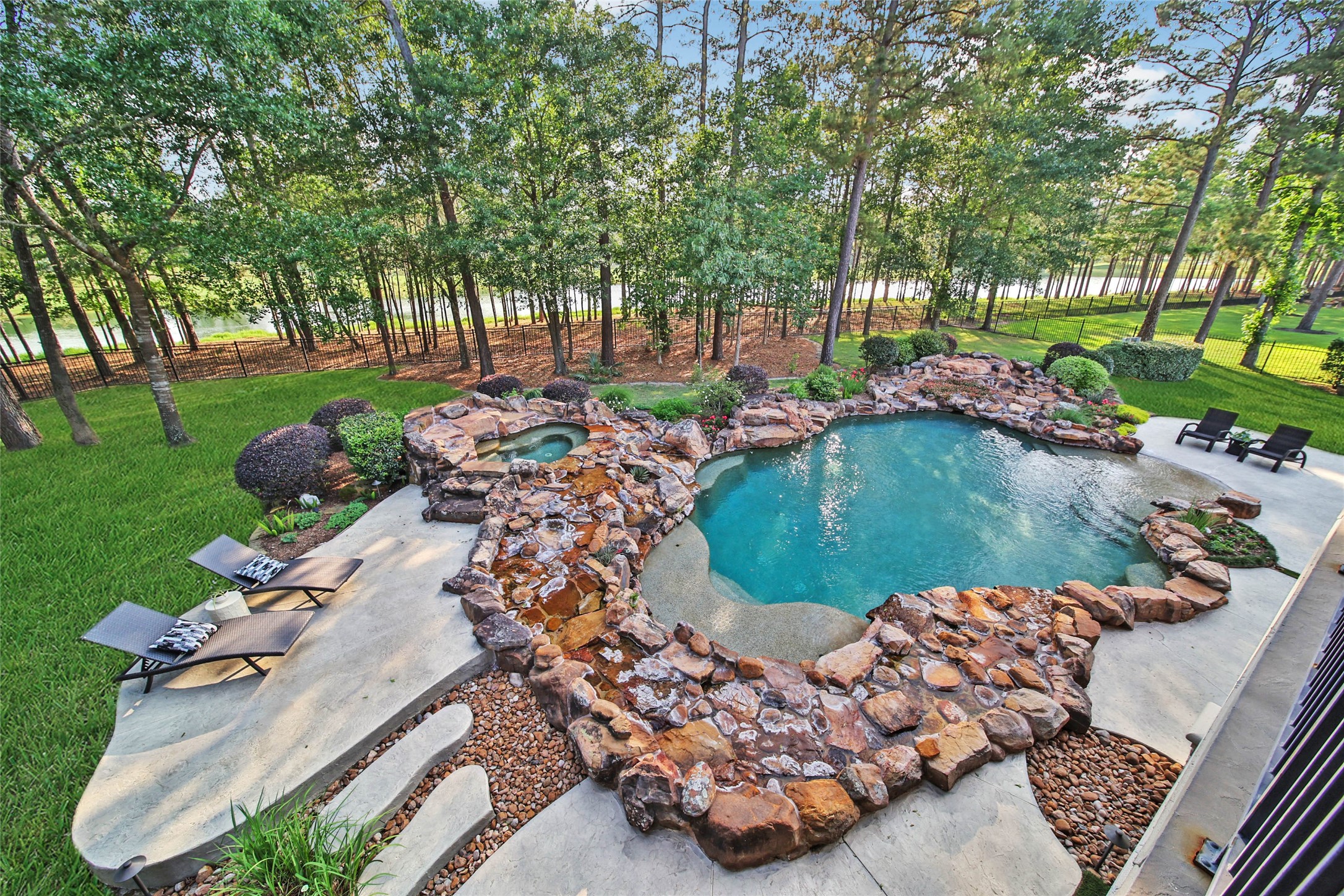 852 Eagle Pointe Montgomery, TX 77316 - Photo 34 of 48 not sure