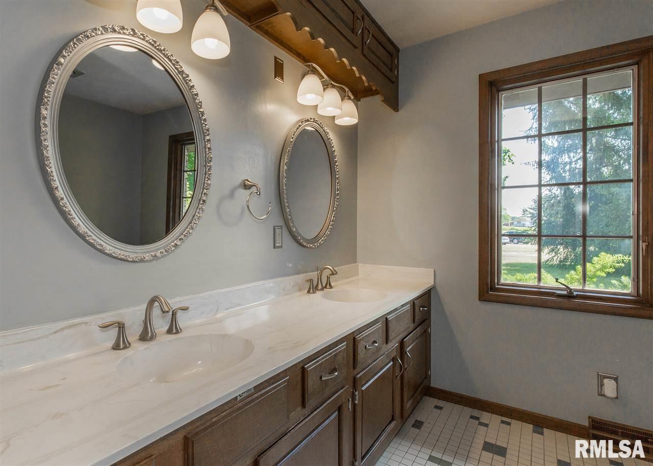 14163 Wolf Road Geneseo, IL 61254 - Photo 19 of 24