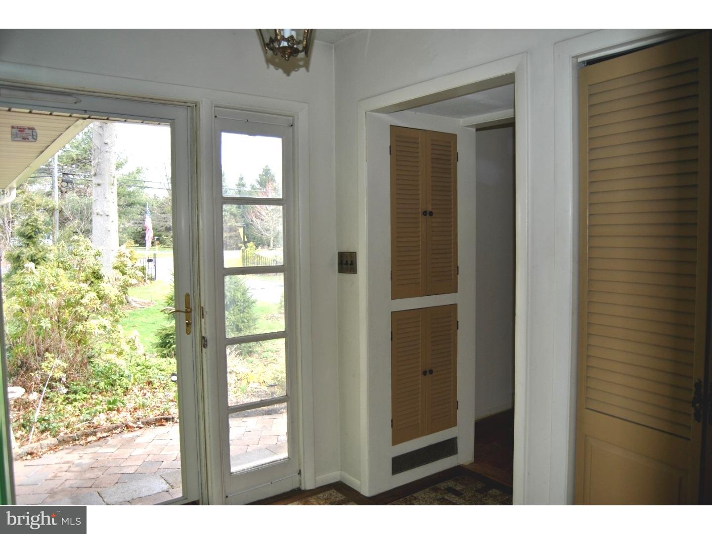 252 Cranbury Road Princeton Junction, NJ 08550 - Photo 2 of 17 Gallery Image 2