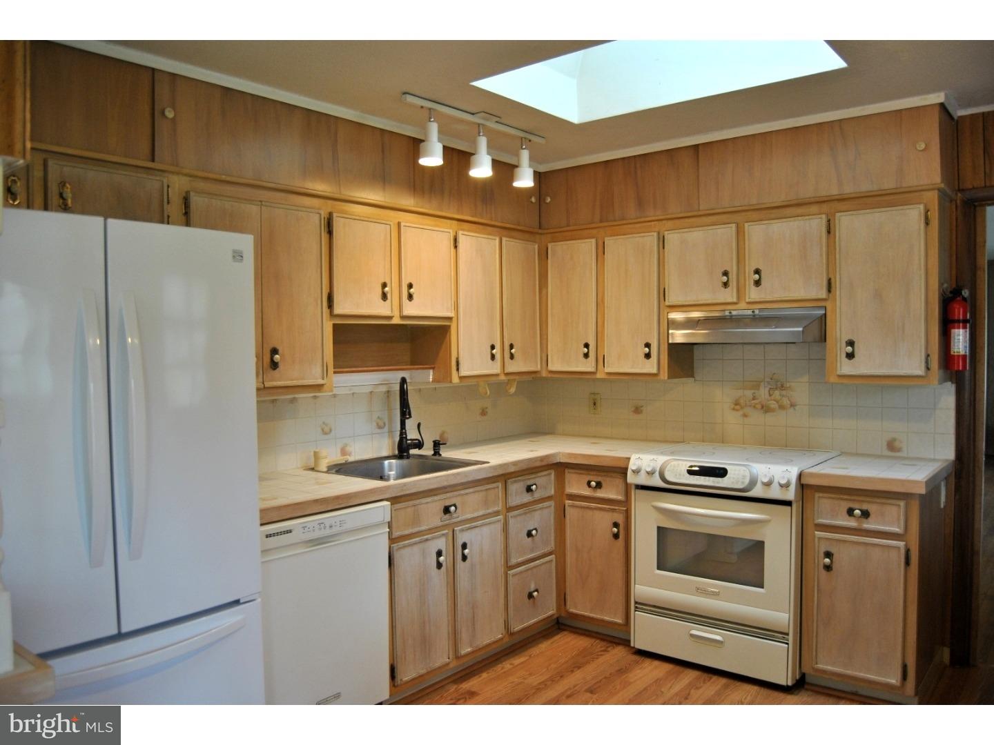 252 Cranbury Road Princeton Junction, NJ 08550 - Photo 8 of 17 Gallery Image 8