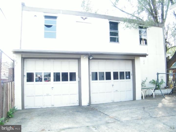 2746 Bridge Street Philadelphia, PA 19137 - Photo 4 of 4 Exterior Back