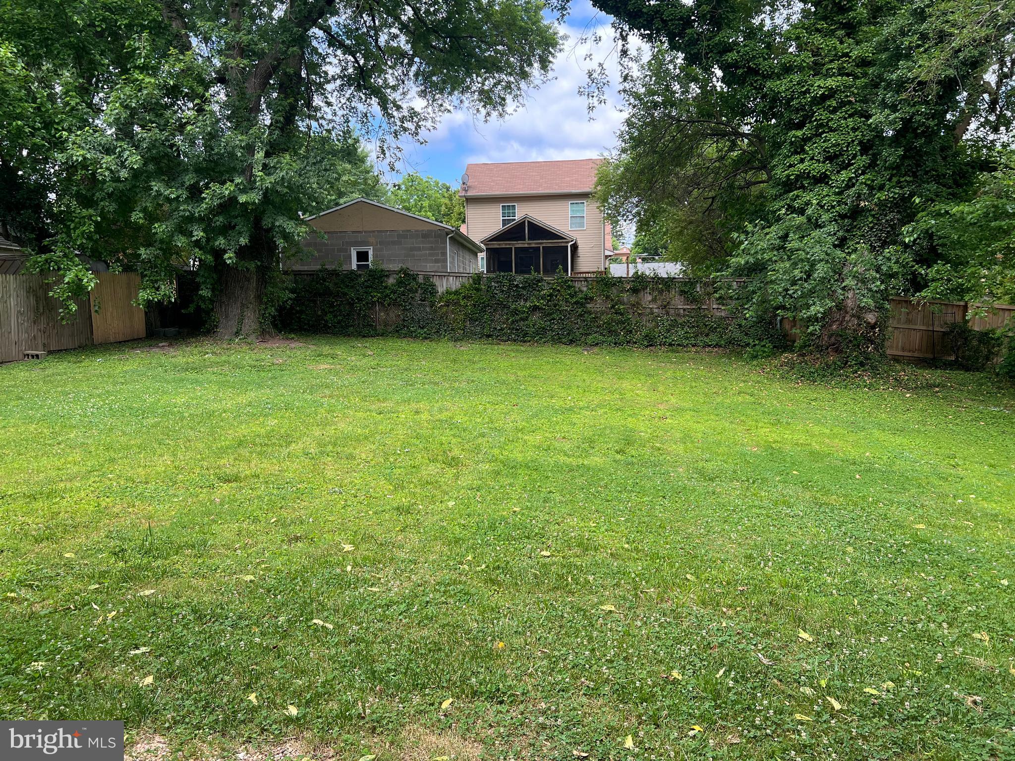 3140 Cofer Road Falls Church, VA 22042 - Photo 38 of 41 Backyard